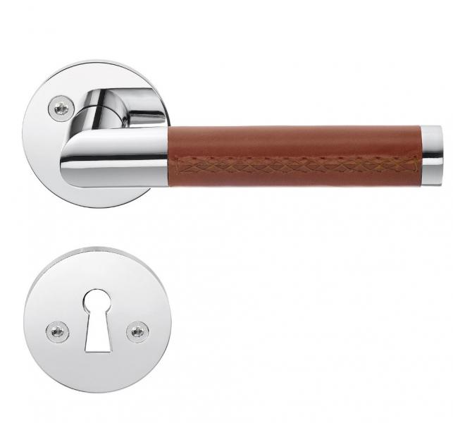 Beslagsboden indend&oslash;rs d&oslash;rgreb inkl n&oslash;gleskilt - Krom/brun l&aelig;der