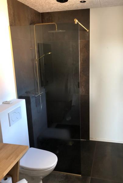 Till&aelig;gspris pr. glas i bronze