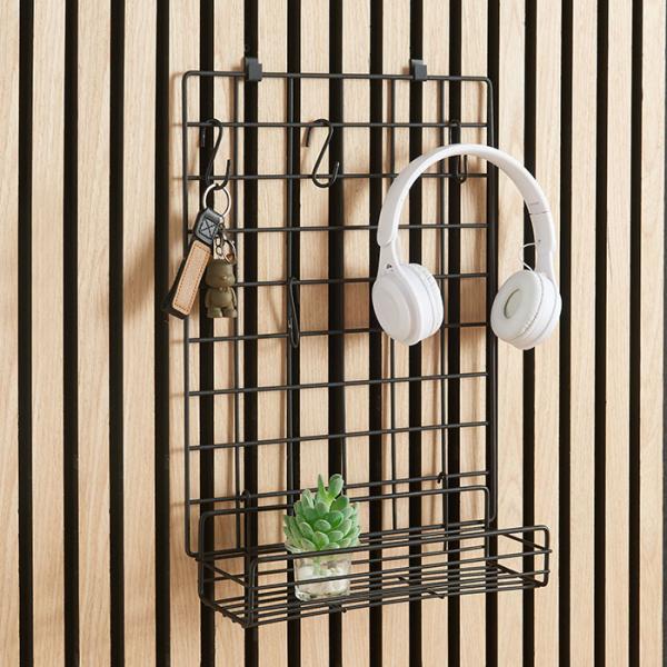 Sort organizer til akustikpanel inkl. 4 S-kroge og hylde