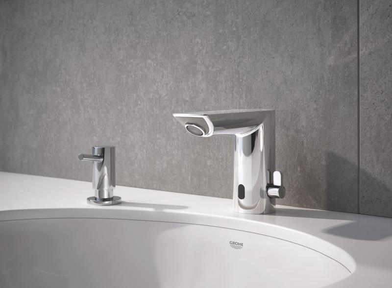 Grohe Bau Cosmopolitan E ber&oslash;ringsfri vandhane m/batteri