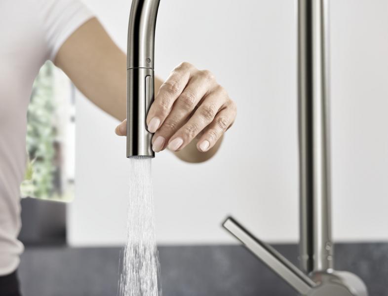 hansgrohe Talis M54 k&oslash;kkenarmatur 210 m/C-tud og udtr&aelig;k - Rustfrit st&aring;l finish