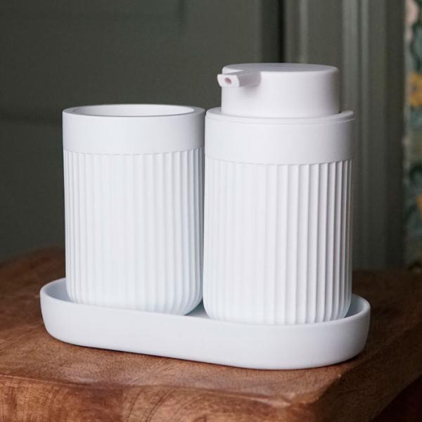 Beslagsboden Wave s&aelig;t m/s&aelig;bedispenser og krus - Mat hvid